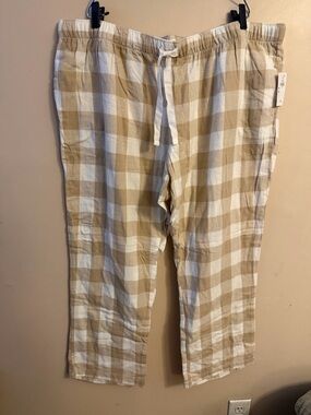 Old Navy Beige and White Plaid Drawstring Joggers